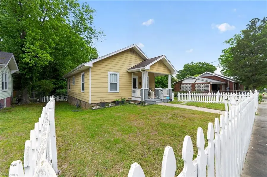 512 Atwater Street, Burlington, NC 27215 - #3