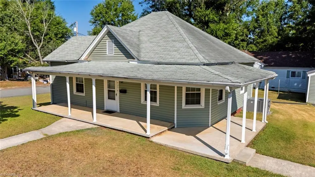 725 Everett Street, Burlington, NC 27215 - #1