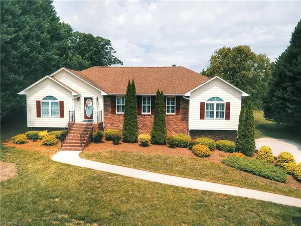 175 Loblolly Lane, Winston-Salem, NC 27107