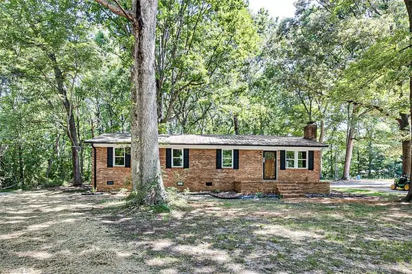 374 Yow Drive, Seagrove, NC 27341