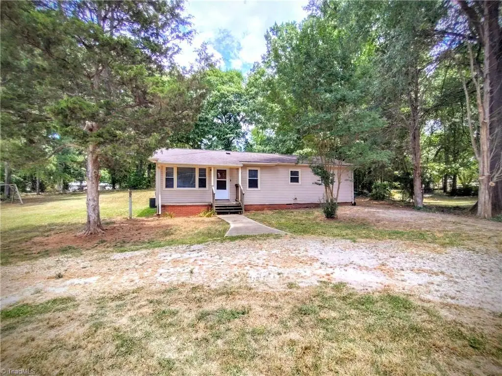 826 Graylyn Drive, High Point, NC 27263 - #1