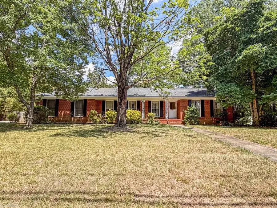1303 Briarcliff Road, Burlington, NC 27215 - #2