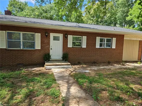 3298 E Nc Highway 89 E, Walnut Cove, NC 27052
