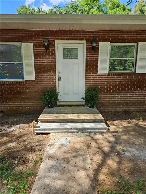 3298 E Nc Highway 89 E, Walnut Cove, NC 27052 - #2