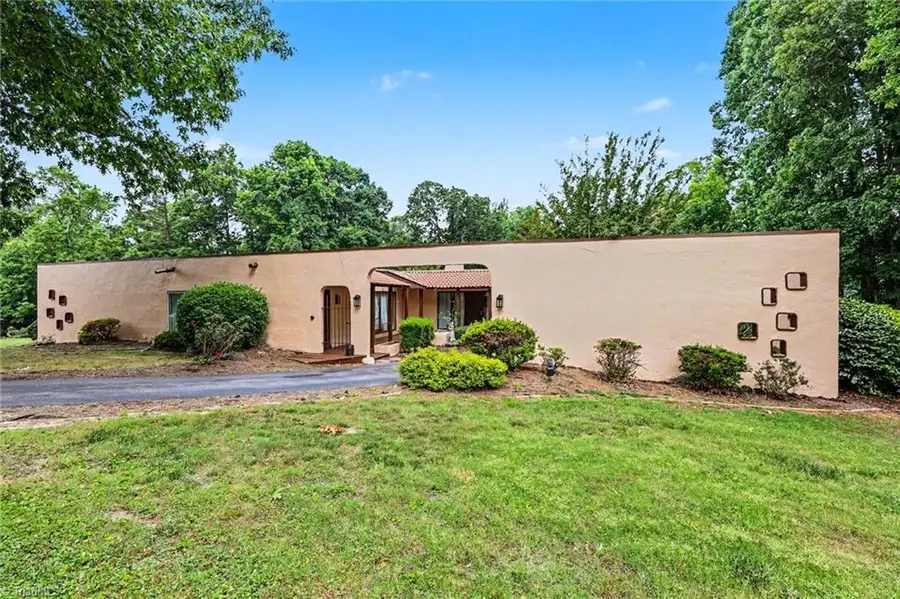 5427 Tallwood Estates Drive, Thomasville, NC 27360 - #2