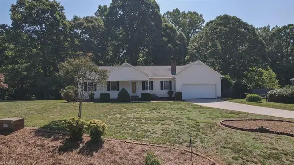 265 Rolling Green Drive, Winston-Salem, NC 27107