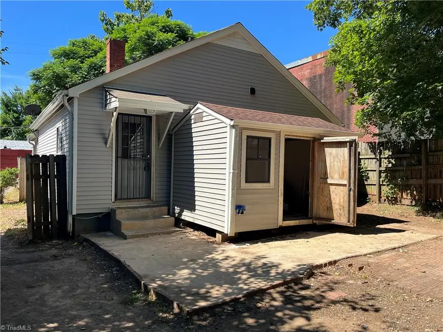 911 17th Street, Winston Salem, NC 27105 - #2