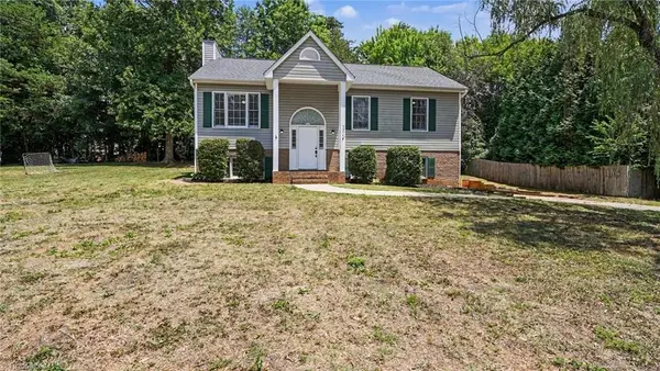 5204 Buckley Forest Trail, Walkertown, NC 27051