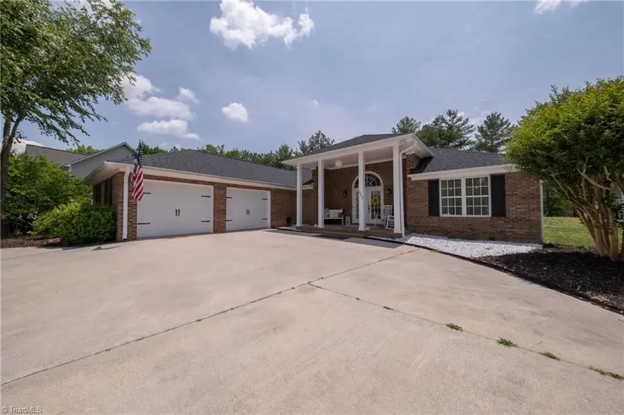 7060 Orchard Path Drive, Clemmons, NC 27012 - #3