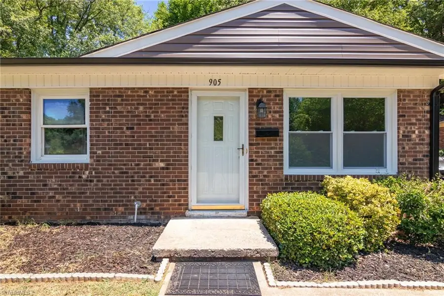 905 Camden Court, Winston Salem, NC 27103 - #2