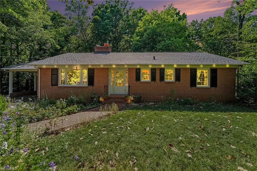 3901 Woodview Drive, Winston Salem, NC 27106 - #3
