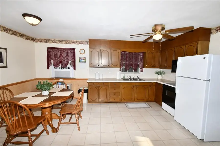 219 Atkins Lane, Mount Airy, NC 27030 - #2