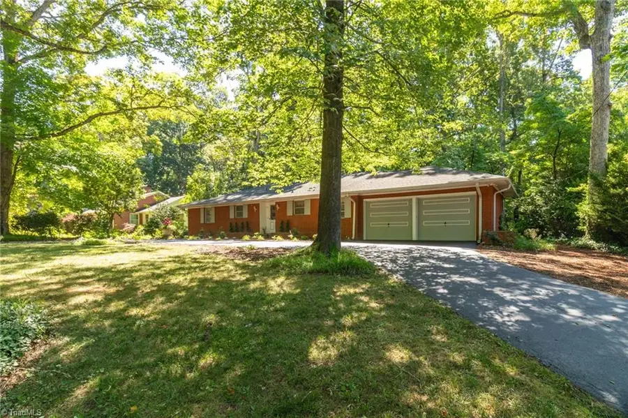1011 Huntingdon Road, Winston Salem, NC 27104 - #3