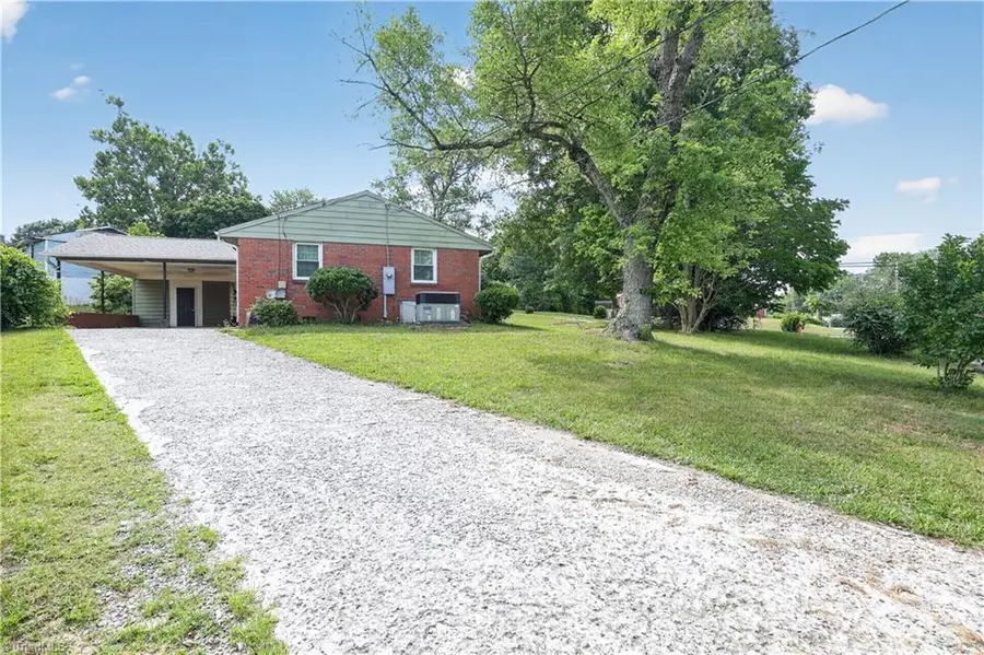 2601 Rosemary Drive, Winston Salem, NC 27105 - #2