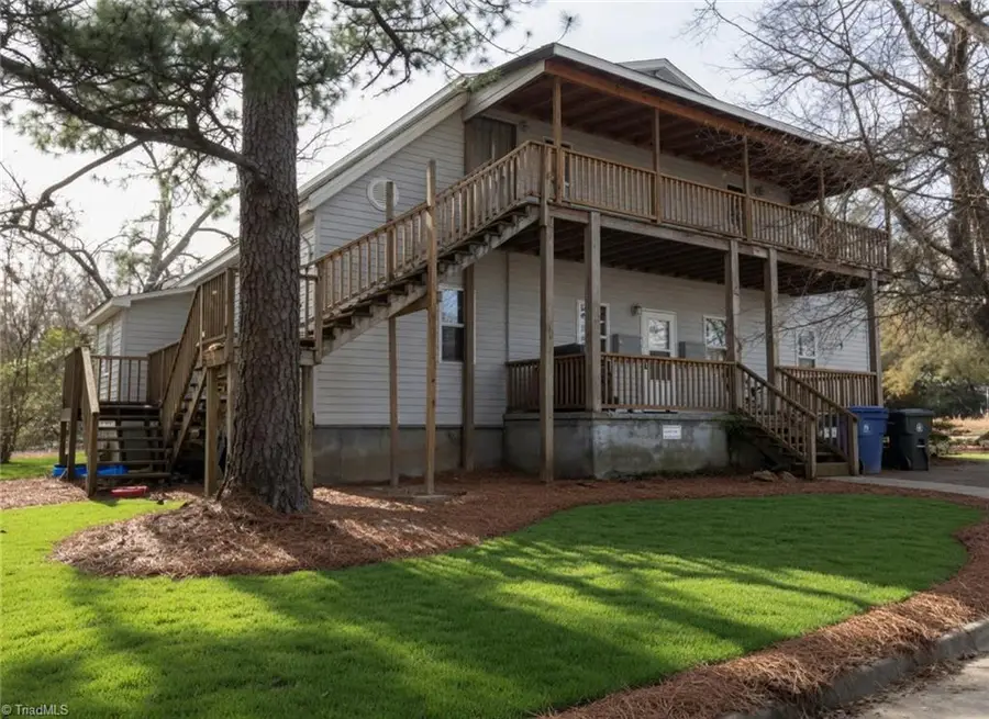 619 Mckay Street, Laurinburg, NC 28352 - #2