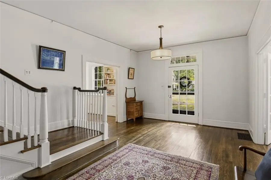 419 N Stratford Road, Winston Salem, NC 27104 - #3