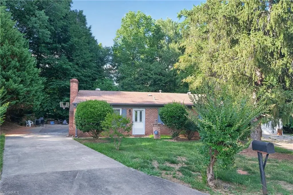 5 Godwin Court, Greensboro, NC 27405 - #1