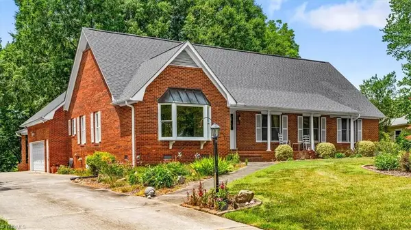 919 Woodbrook Drive, Greensboro, NC 27410