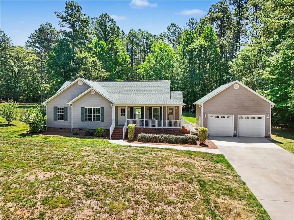 392 Cove Wood Drive, Denton, NC 27239 - #1