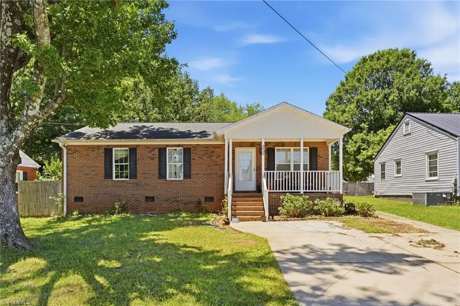 255 W 7th Street, Lexington, NC 27295 - #2
