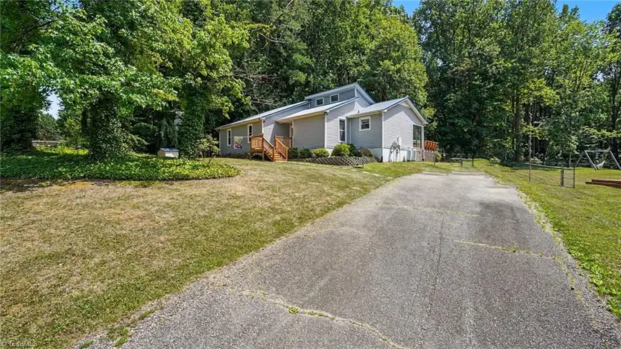 6594 Riverwood Road, Walkertown, NC 27051 - #3