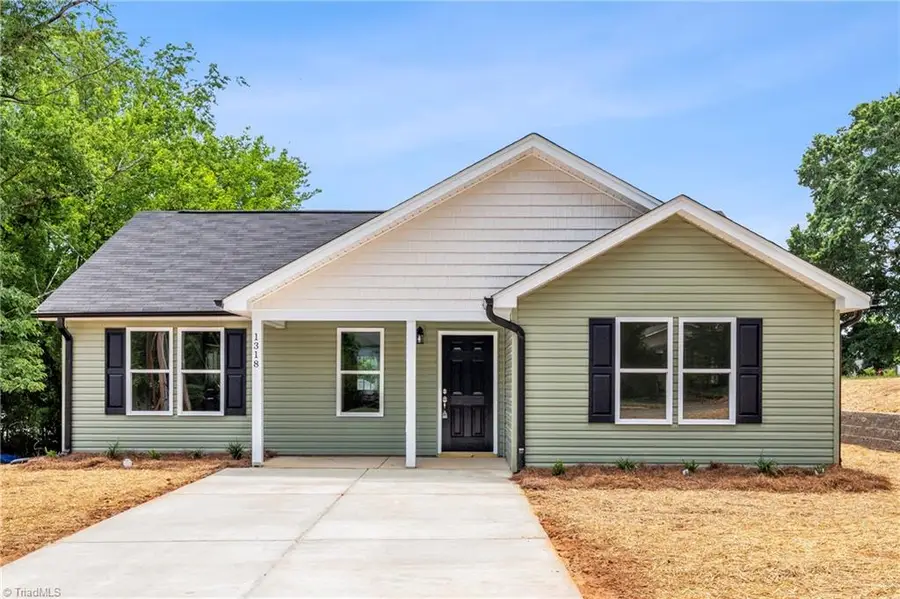 1318 Delaware Avenue, Eden, NC 27288 - #2