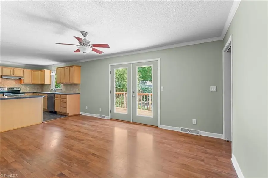 3725 Crestbrook Lane, Pfafftown, NC 27040 - #3