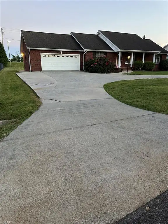 128 Meadowview Road, Mocksville, NC 27028 - #1