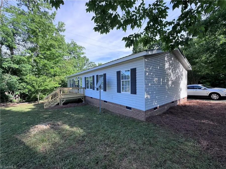 293 Regina Drive, Thomasville, NC 27360 - #2