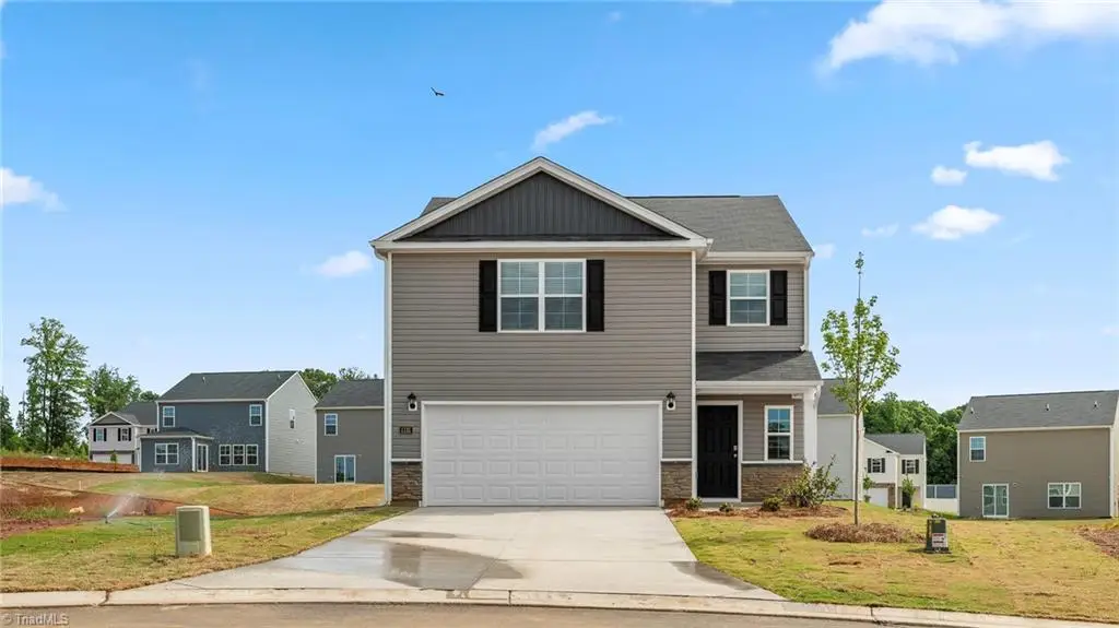 633 Beechwood Circle, Thomasville, NC 27360 - #1