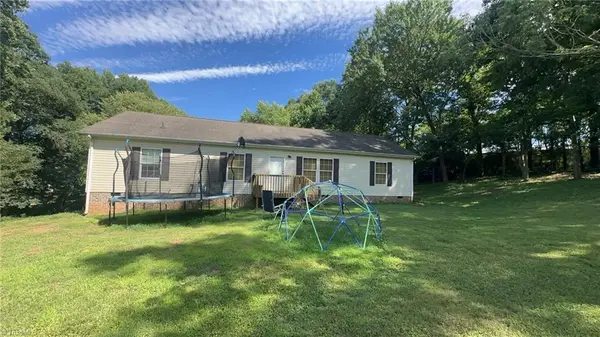 434 Mcalpin Lane, Taylorsville, NC 28681