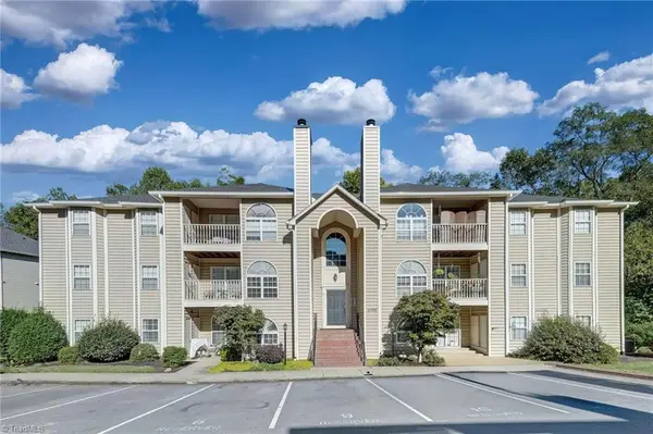 6700 W Friendly Avenue #2J, Greensboro, NC 27410