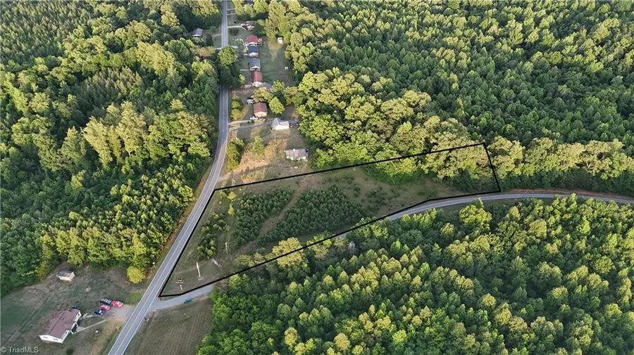 544 Brooks Road, Reidsville, NC 27320 - #3