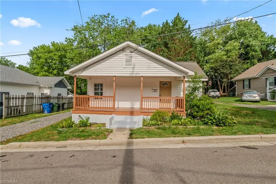 413 Junction Street, Mount Airy, NC 27030 - #2