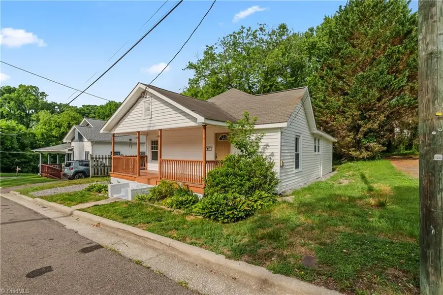 413 Junction Street, Mount Airy, NC 27030 - #3