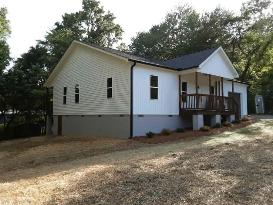 1213 Hillcrest Drive, Thomasville, NC 27360 - #3