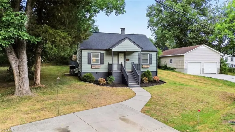 515 E Willowbrook Drive, Burlington, NC 27215 - #2