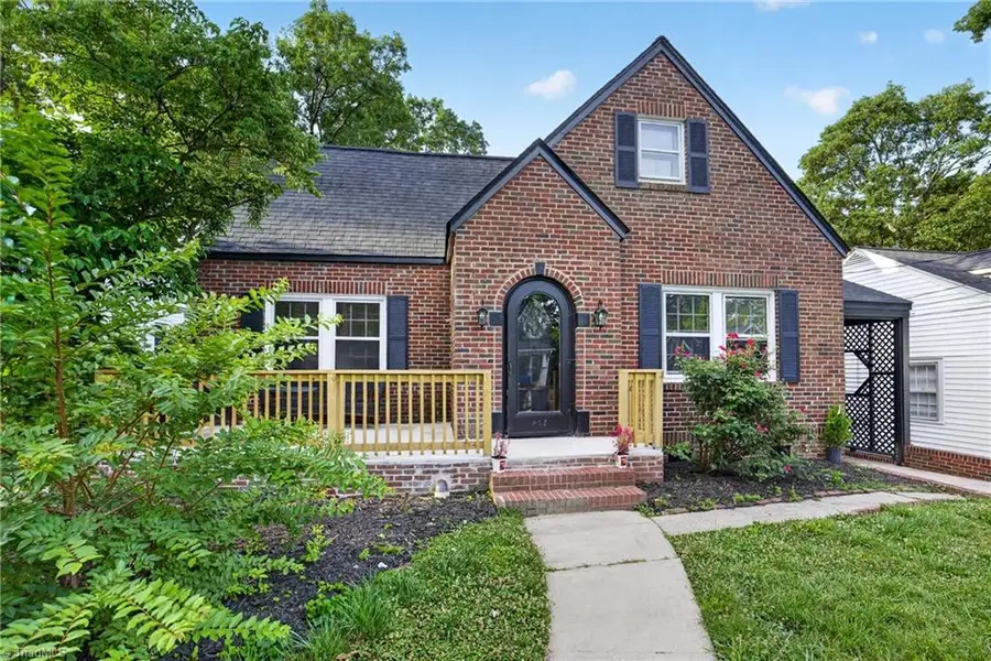 405 Spring Street, Thomasville, NC 27360 - #3