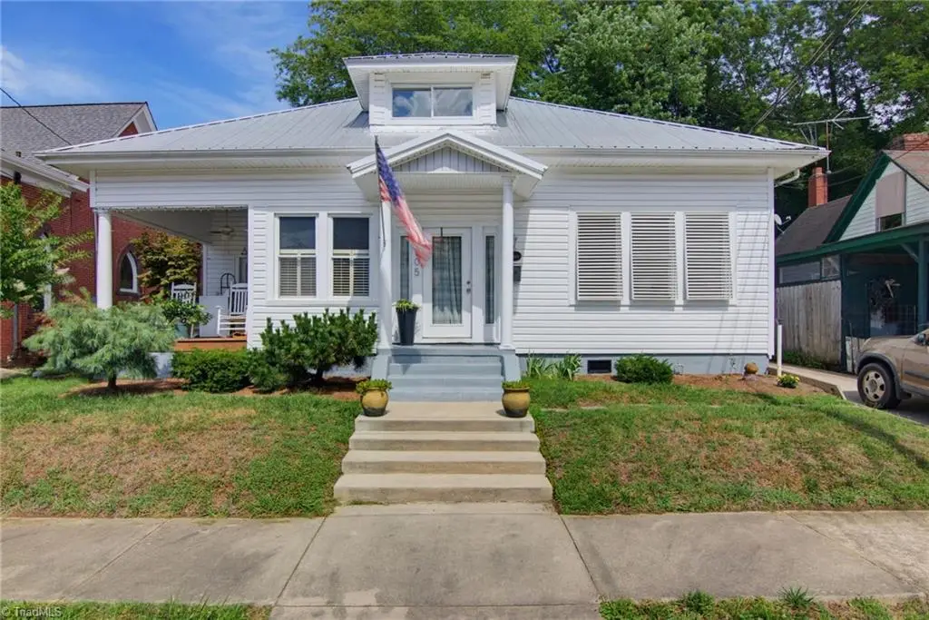 305 Irvin Street, Reidsville, NC 27320 - #1
