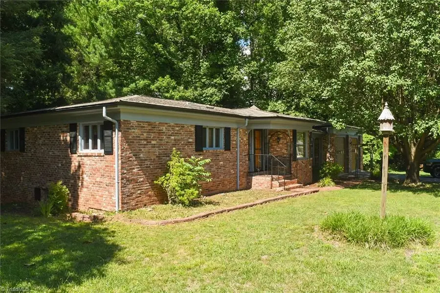 2575 Country Club Road, Wilkesboro, NC 28697 - #3