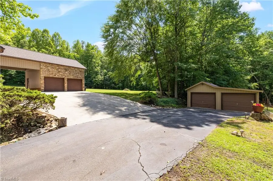 3505 Ivey Lane, Trinity, NC 27370 - #3