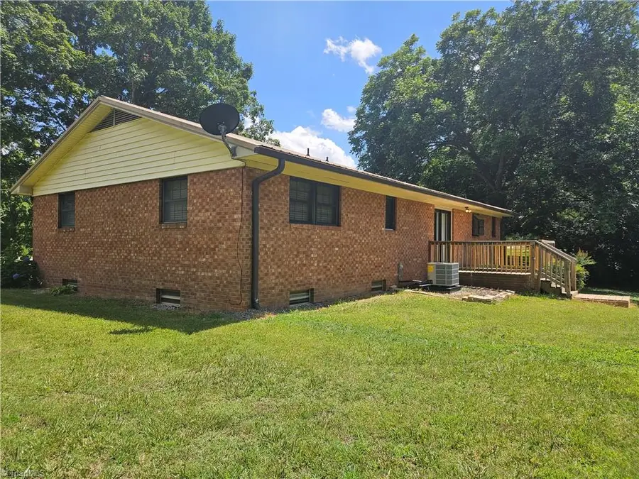 480 S Nc Highway 150, Lexington, NC 27295 - #2