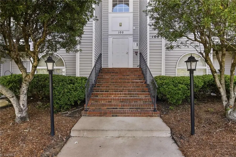 134 Rivertree Lane, Winston Salem, NC 27103 - #2