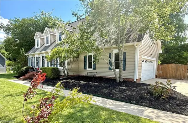 1104 Elmwood Avenue, High Point, NC 27265