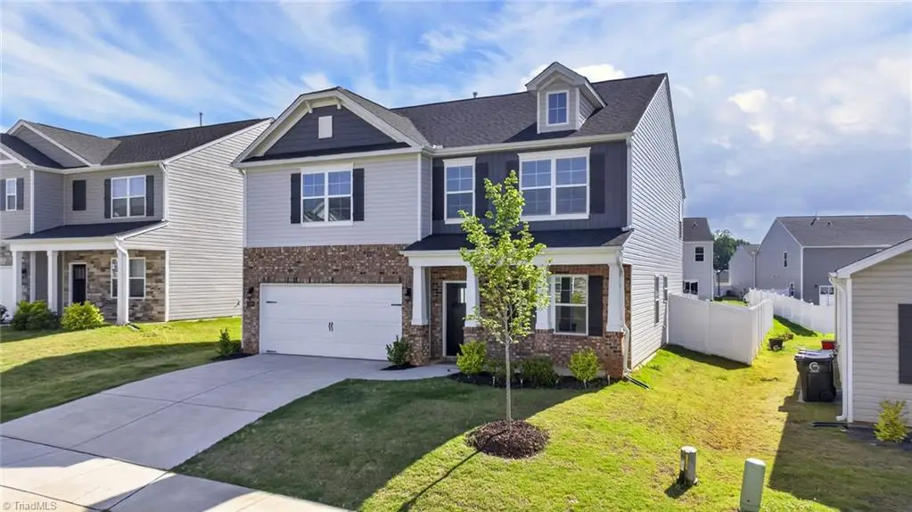 3208 Highlander Point, Greensboro, NC 27405 - #1