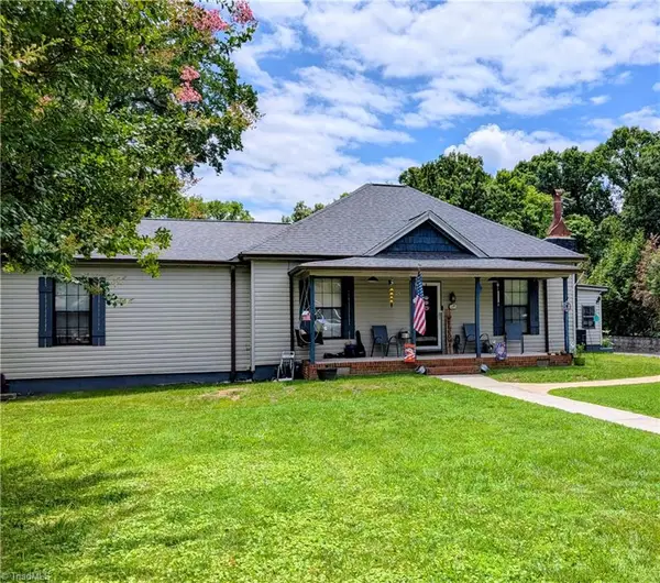 912 Overlook Avenue, Eden, NC 27288
