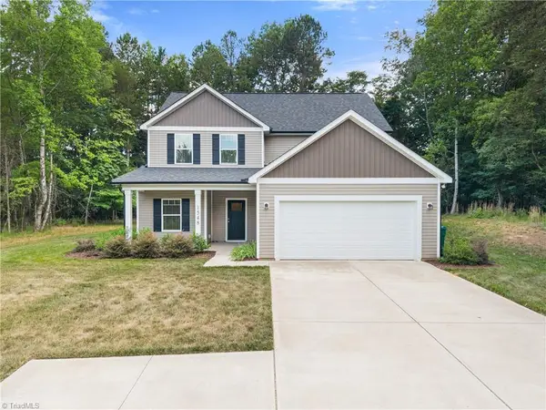 1548 S Peace Haven Road, Clemmons, NC 27012