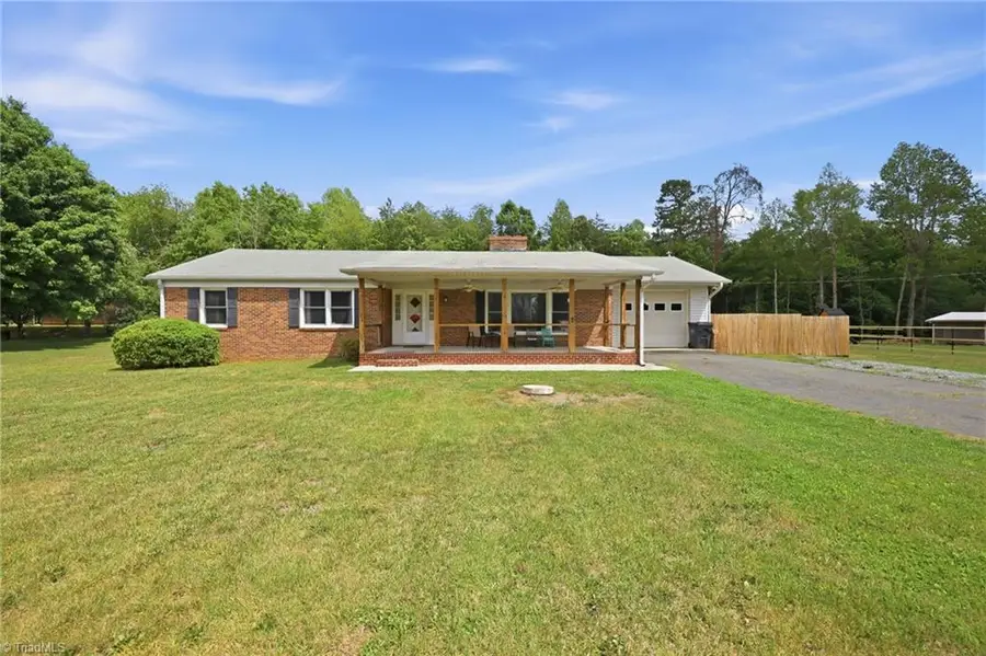 6135 Stanleyville Drive, Rural Hall, NC 27045 - #2