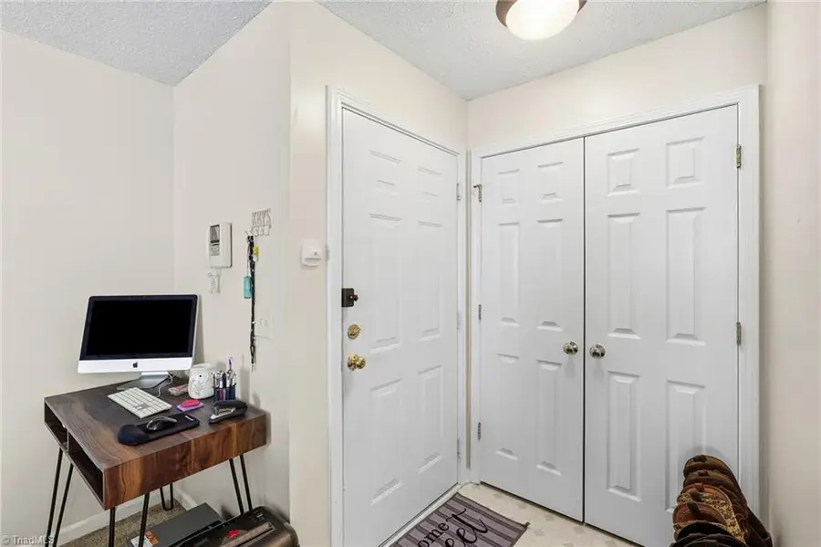 6105 Hedgecock Circle #2B, High Point, NC 27265 - #3