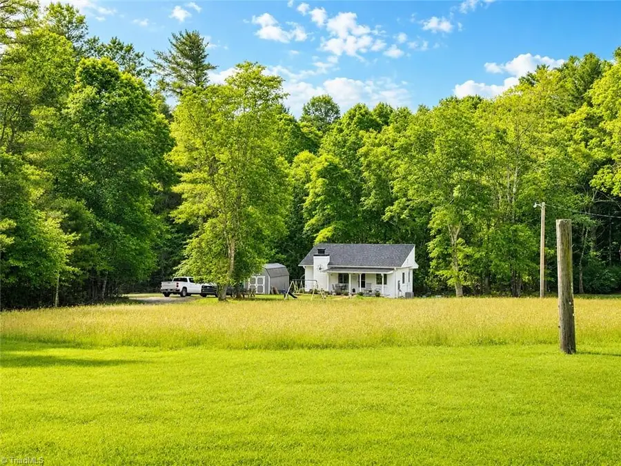 54 Wagonwheel Way, Sparta, NC 28675 - #3